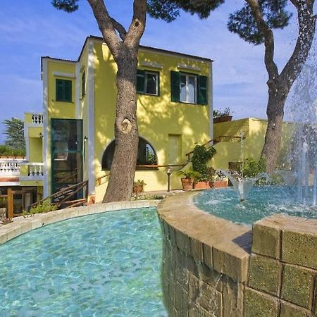 Forio di Ischia Albergo Villa Hibiscus מראה חיצוני תמונה